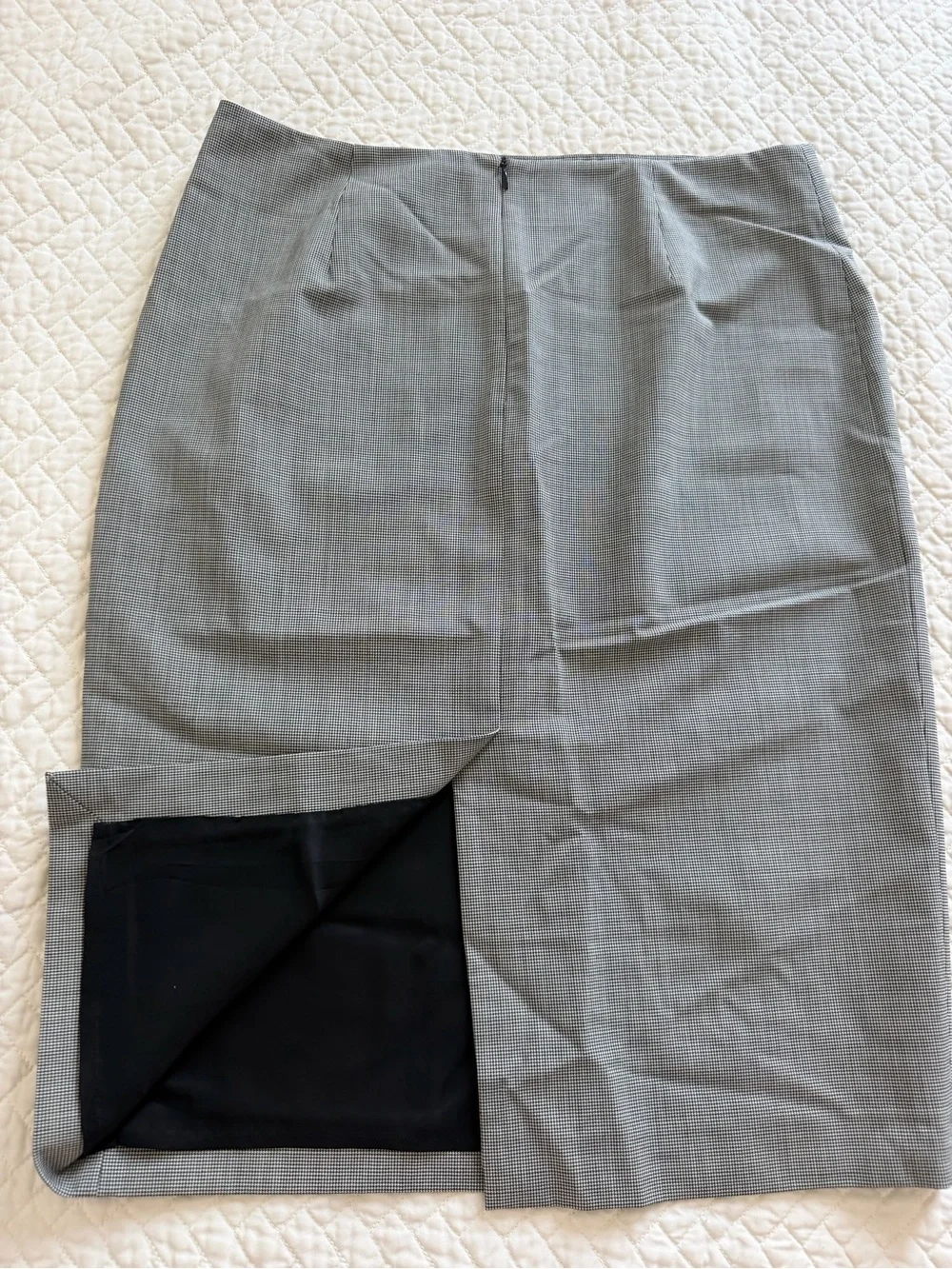 Theory Skinny Pencil Skirt Size 6 Black & White Wool Blend